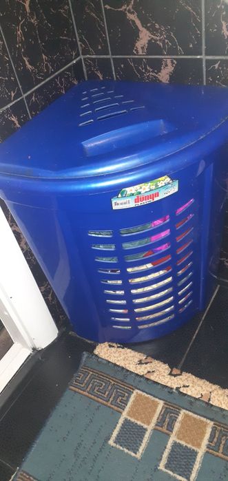 Продам корзину для белья