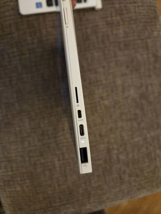 2-в-1 Таблет и Лаптоп HP Pavilion x2 Windows 10