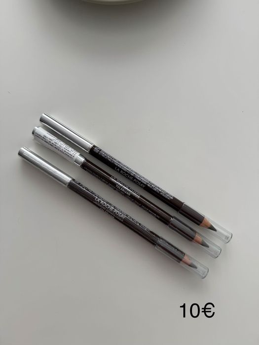 Моливи за очи вежди и устни