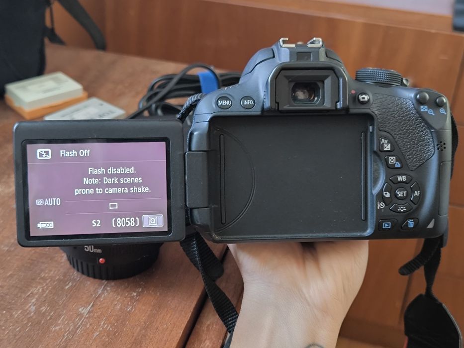Камера Canon 700D EOS