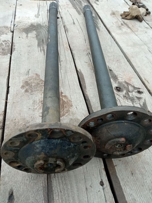 Зил, полуось на зил