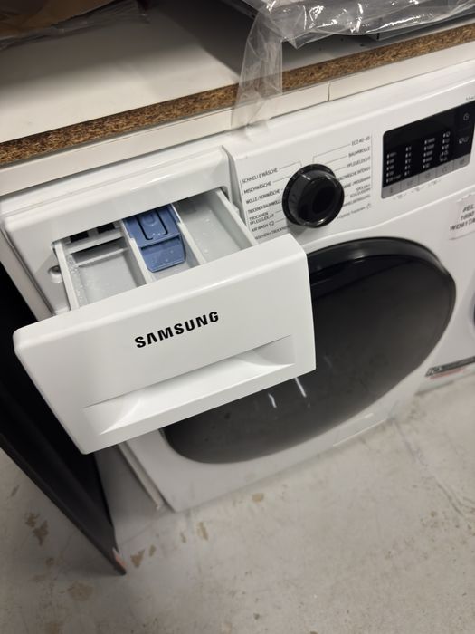 Mașină de spălat cu uscător Samsung WD81TA049BE