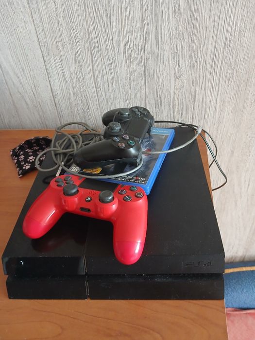 Продам sony playstation 4