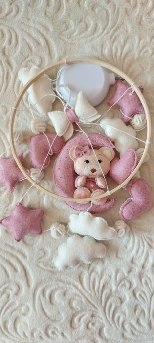 Carusel bebelusi. Carusel handmade. Carusel pentru patut. Carusel fetite Carusel ursulet  Carusel roz  Carusel pentru bebelusi premium