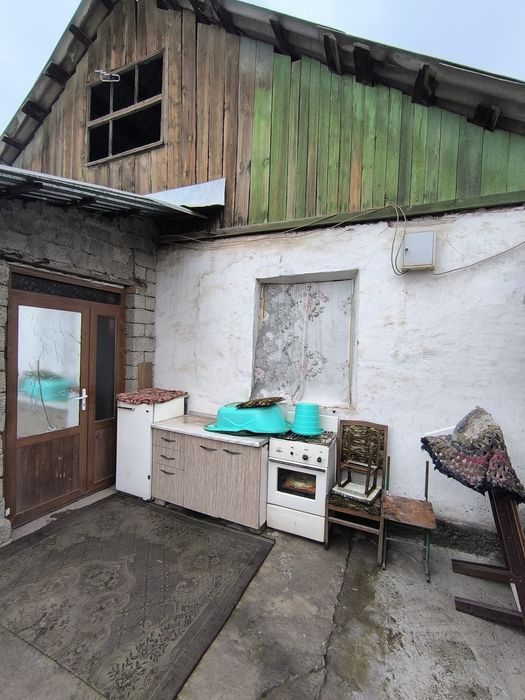 Дом СТАРЫЕ СЕРГЕЛИ.2 ком. 1,4 сотки. Фасад 11 метров . Срочно 35.000уе