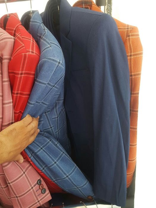Costume si sacouri pt copii  2 ..14 ani!