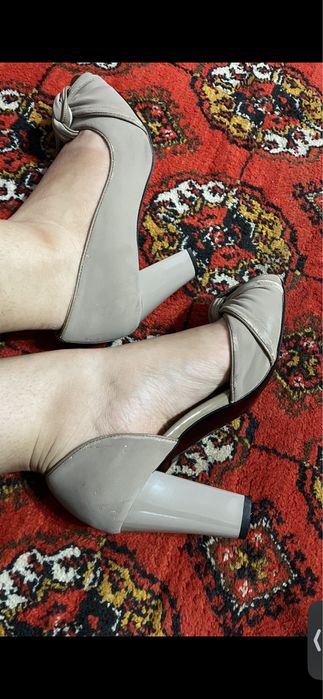 Женская обувь. Аёллар оёк кийими