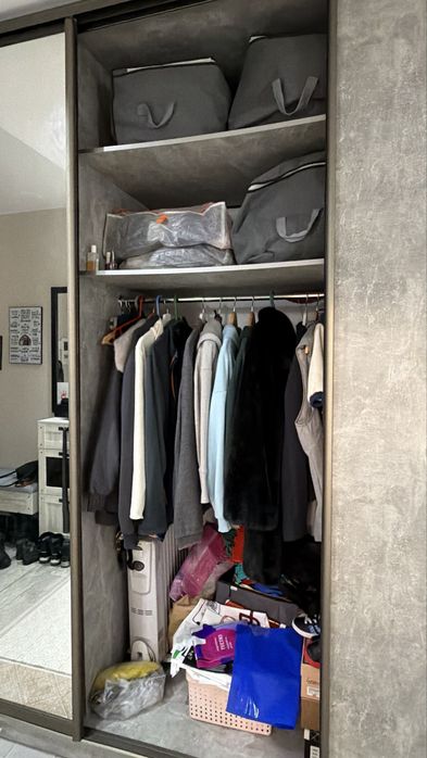 Большой шкаф с прихожкой