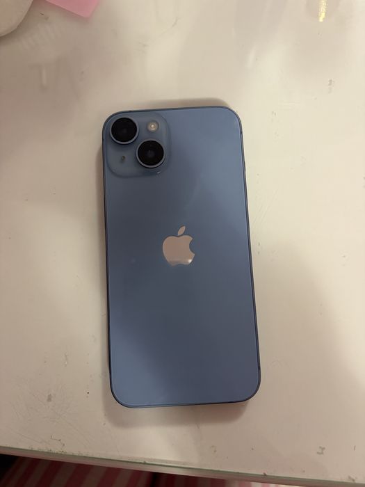Iphone 14 albastru