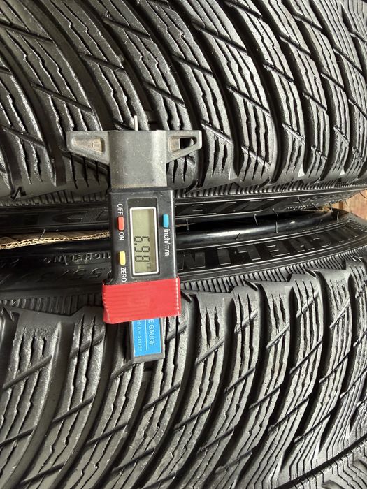 Jante Tesla model Y in doua dimensiuni spate 275/35 21 fata 255/35 21