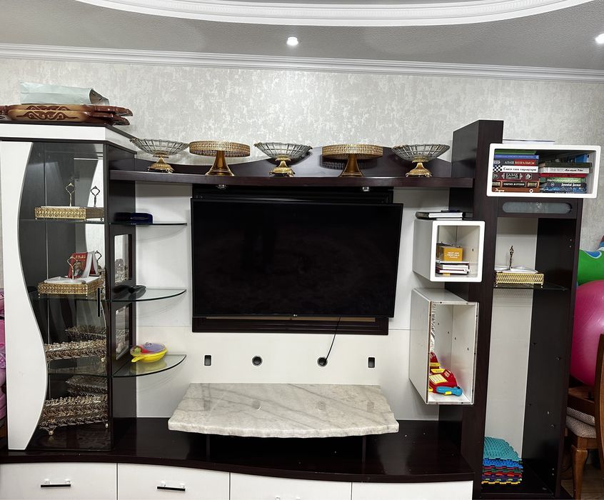 Стенка, шкаф для гостиный