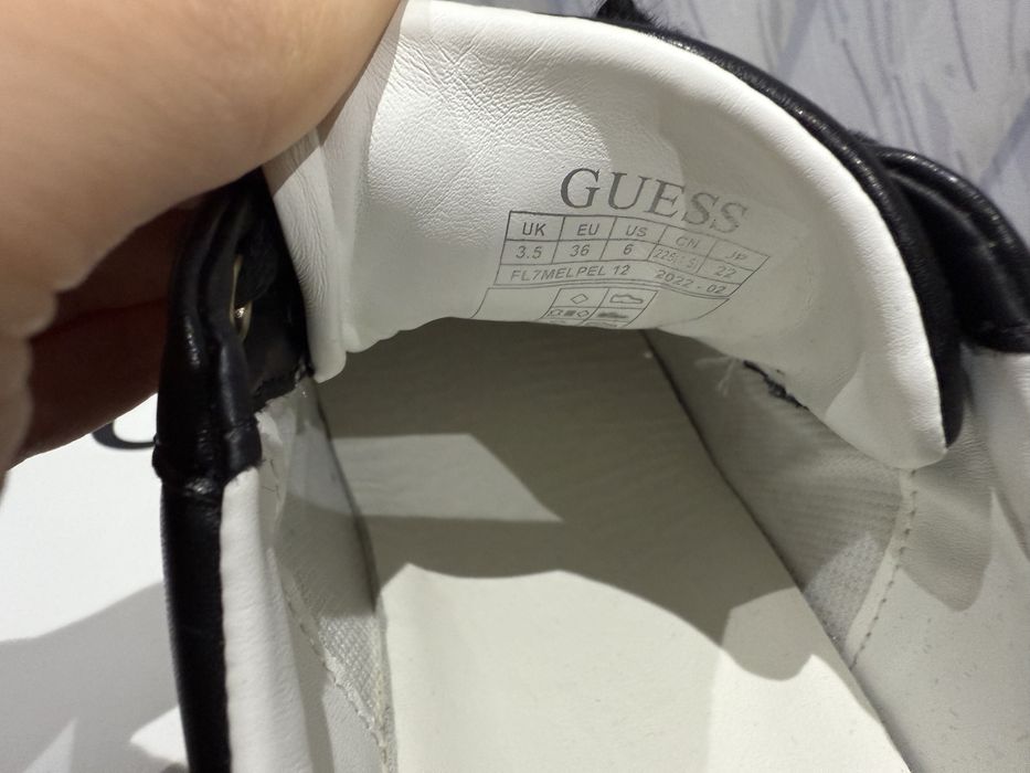 Сникърси Guess 36 номер