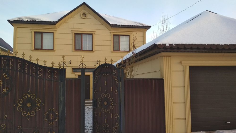 Продам коттедж 2 этажа в городе