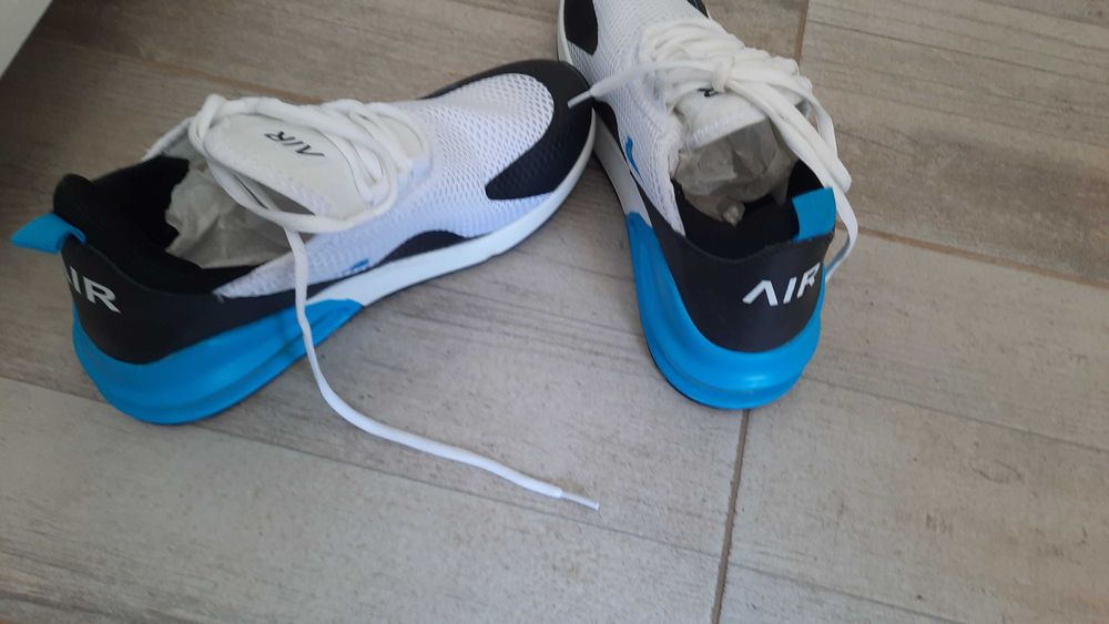 Продамам чисто нови маратонки Nike Air номер 8,5/42