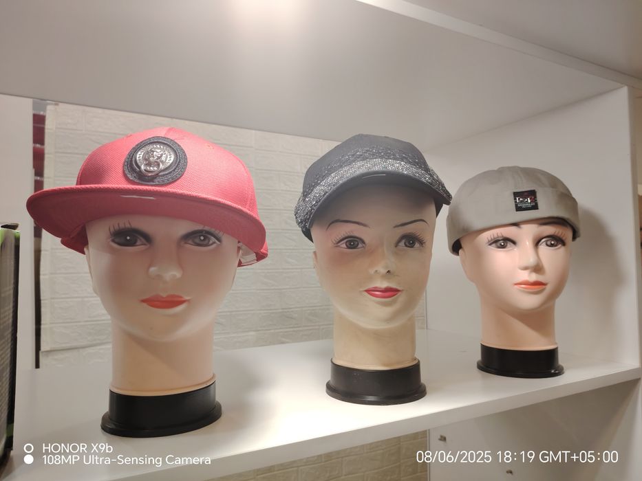 Продаю стойку настенный