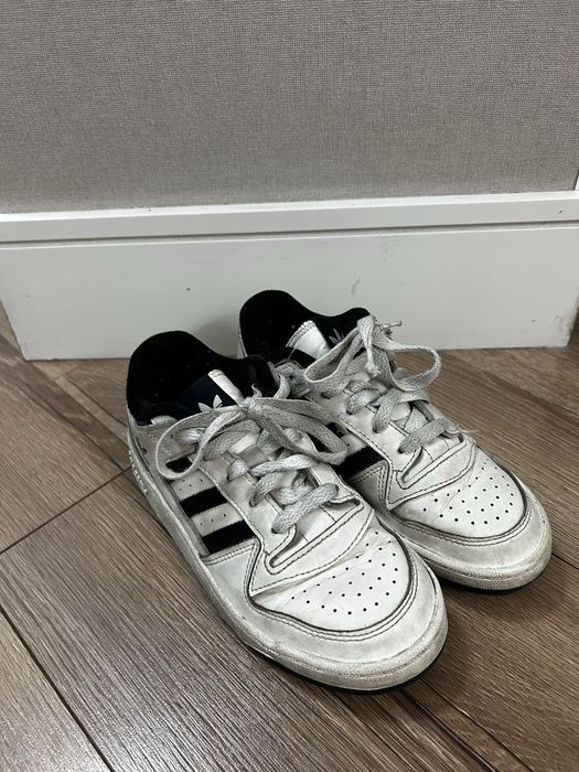 Кроссовки adidas 33.5