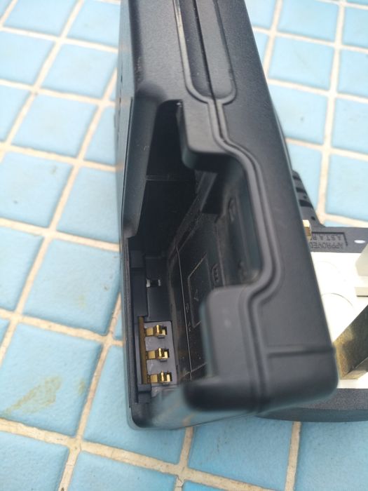 Зарядка для аккумуляторов видеокамеры Sony