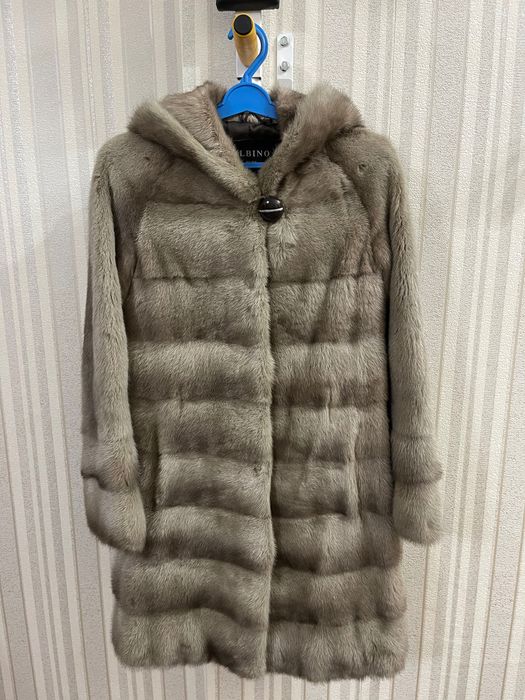 Продам норковую шубу