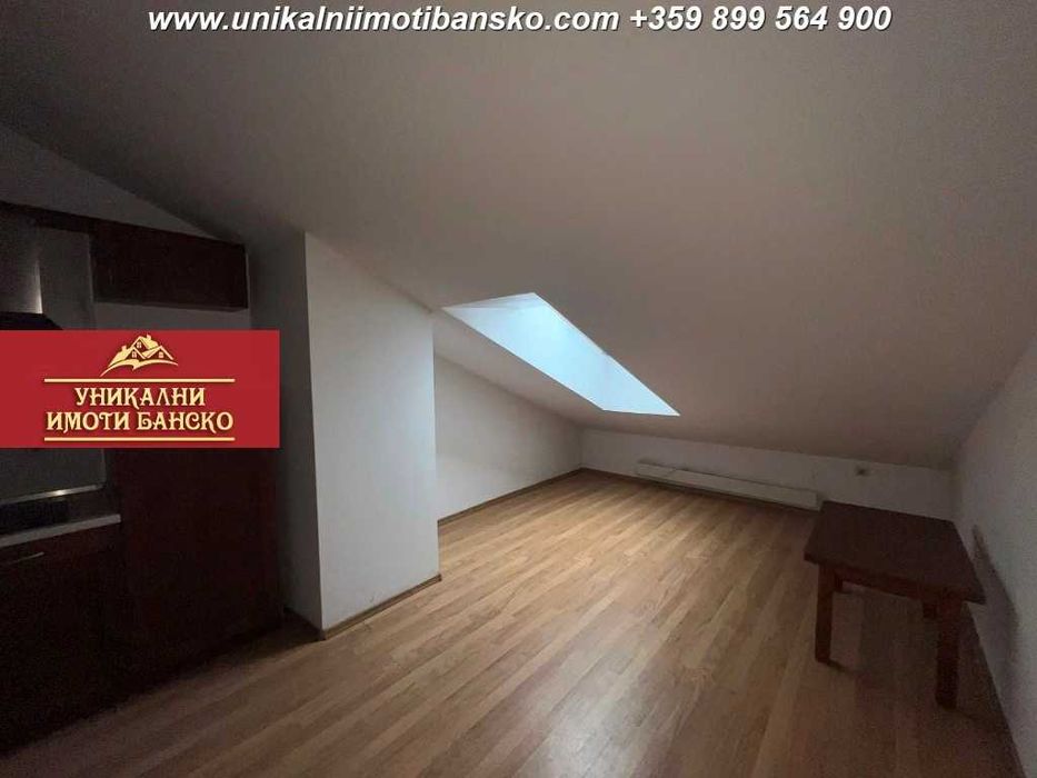 Тристаен апартамент  в обикновена жилищна сграда