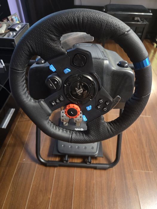Vand volan Logitech G29 + pedale +suport - PS5/PS4/PC