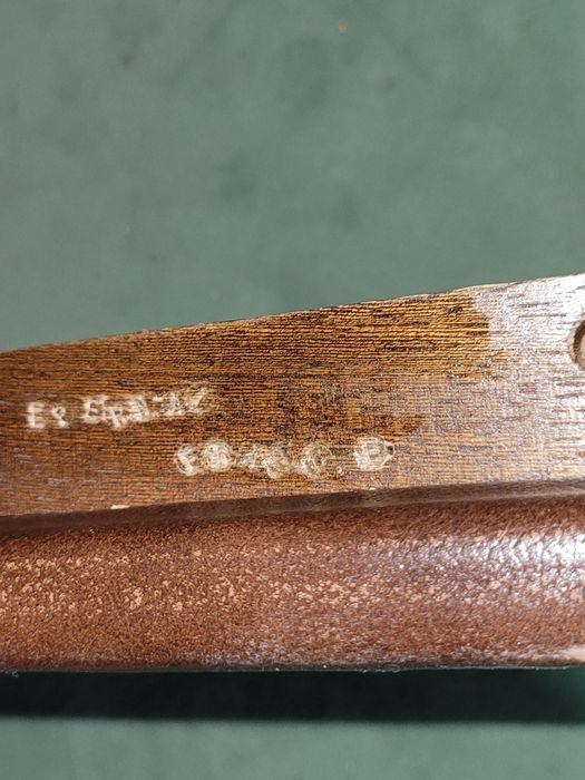 Vînd două fotolii piele.