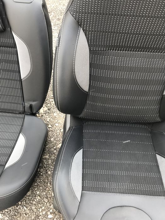 Салон за Пежо 2008 Peugeot 2008 2019 година