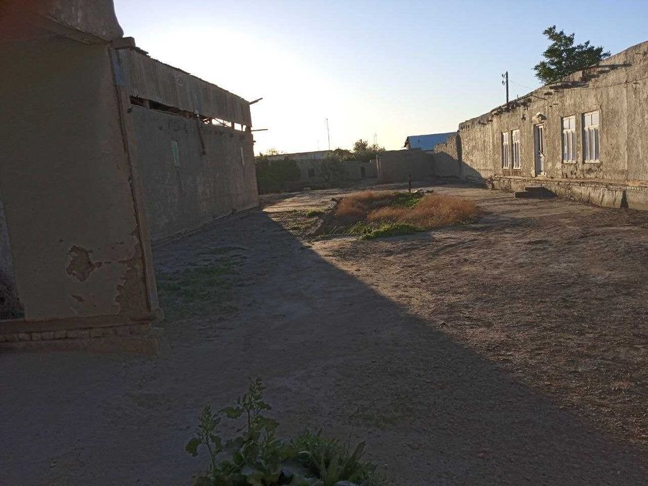 21 Sotixli hovli sotiladi