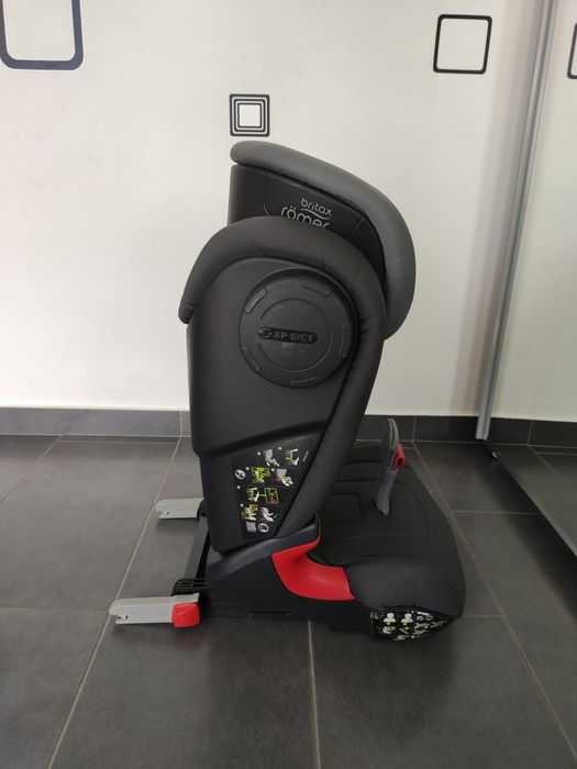 Scaun auto Britax Romer Kidfix cu isofix pentru copii între 15-36 kg