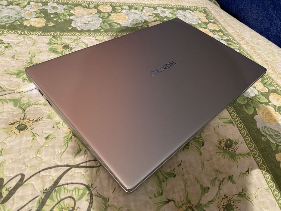 Ноутбук huawei d15