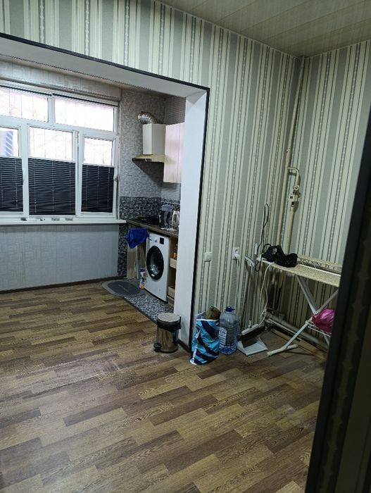 Продам двухкомнатную квартиру на Карасу 1