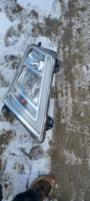 Far camion Volvo euro 6