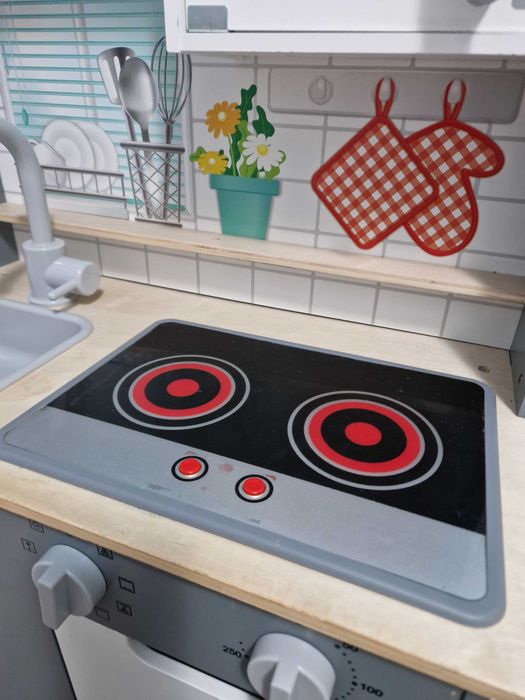 Детска дървена къща