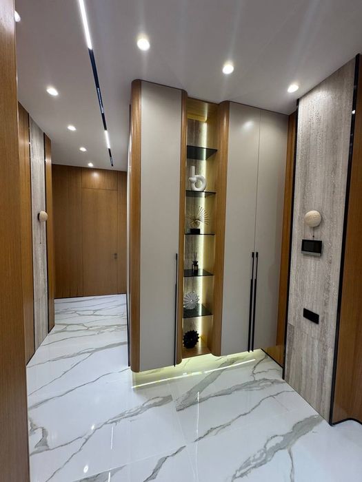 Parkwood Продается 3 комнатная квартира ремонт Госпитальный, Мирабад