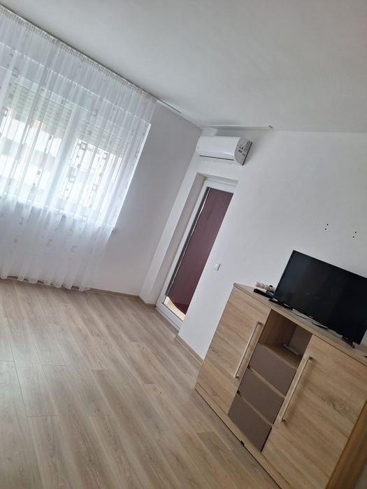 Garsoniera de închiriat