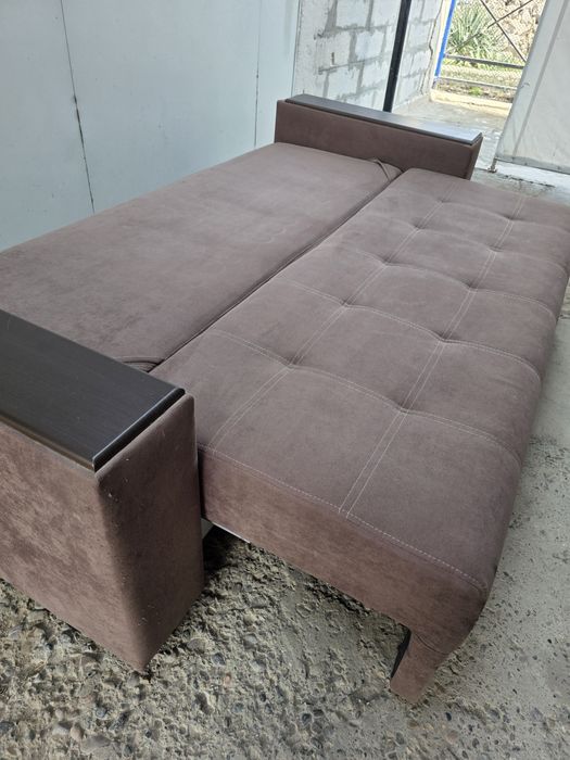 Продам     диван