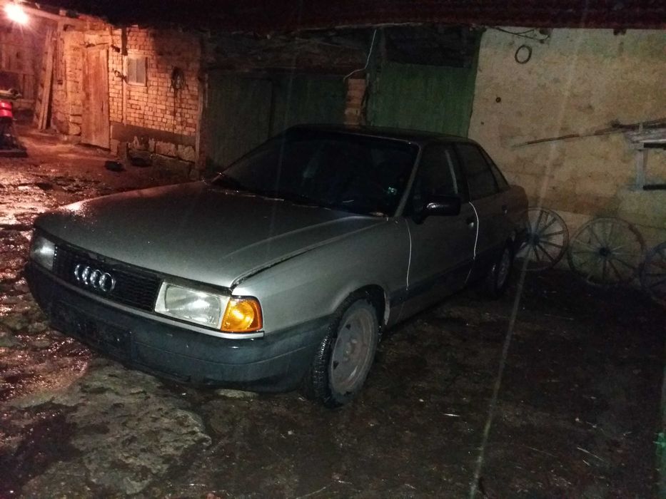 Ауди 80 на части Audi 80