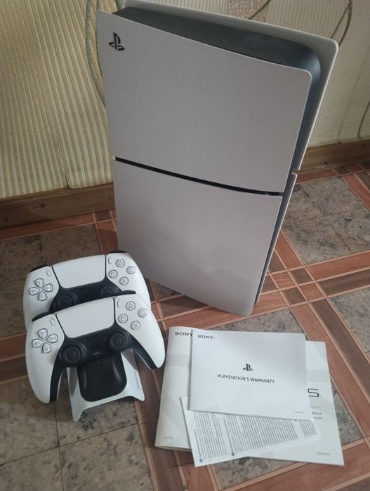 Продам ps 5р новую