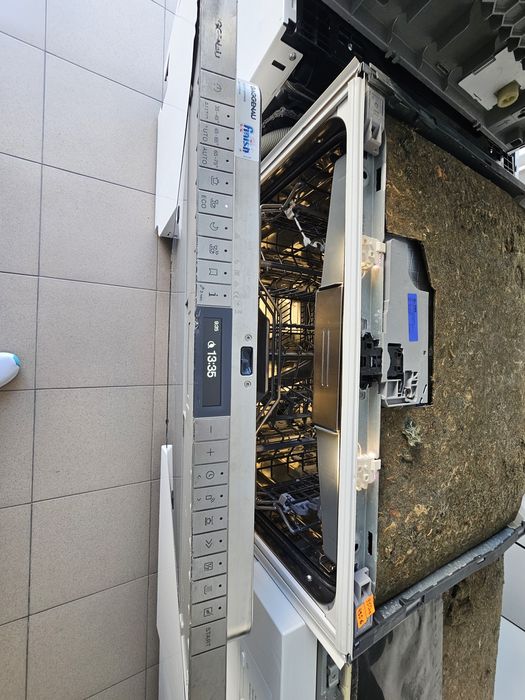 Съдомиялна за пълно вграждане GAGGENAU