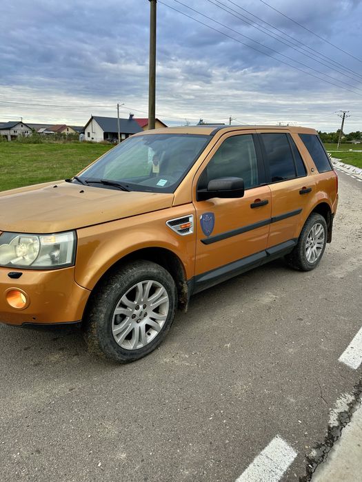 Vând Land Rover Freelander 2 HSE, an 2007, motorizare 2.2 TD4 diesel, 160 CP, cutie manuală cu 6 trepte și tracțiune integrală 4x4.