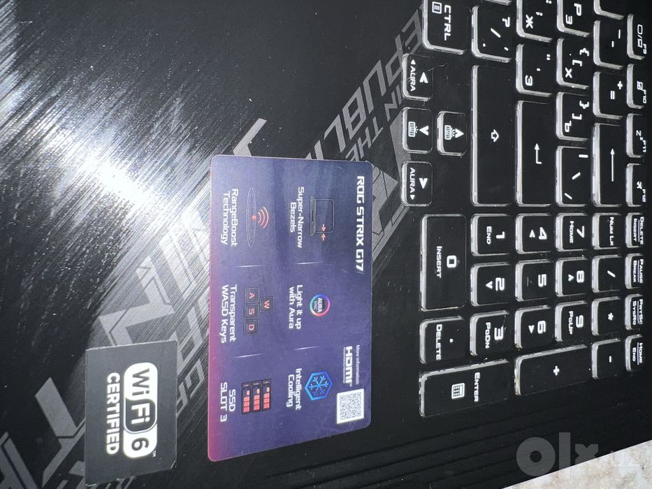 asus rog strix g17 gaming — core i7 10750H, nvidia RTX2060