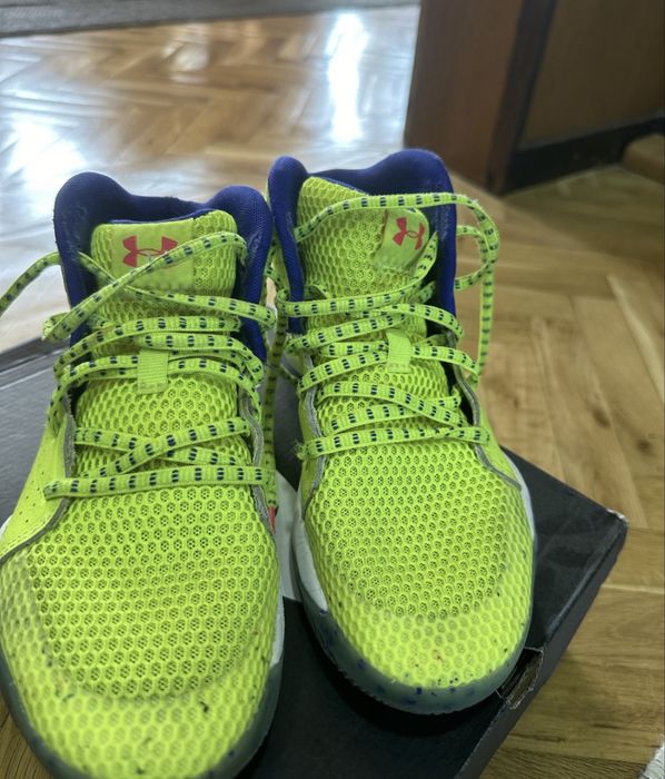 Баскетболни обувки-Under Armour, Jet Splash, Неоновозелен 37. 5