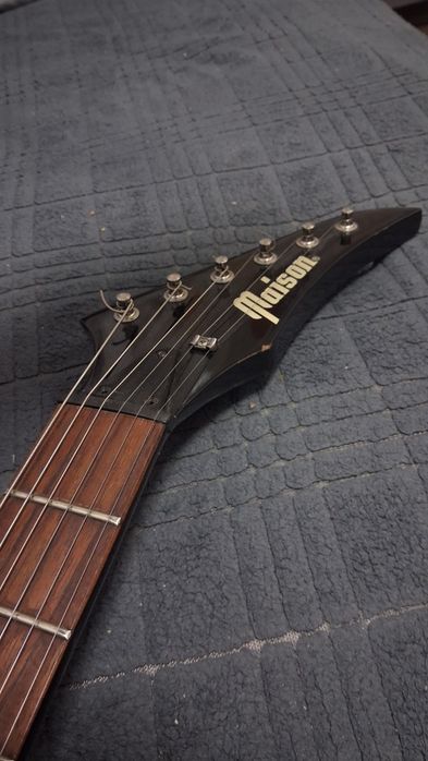 Chitara electrica Maison