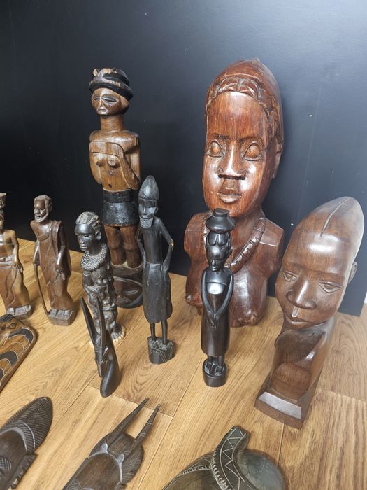 Африкански дървени фигури