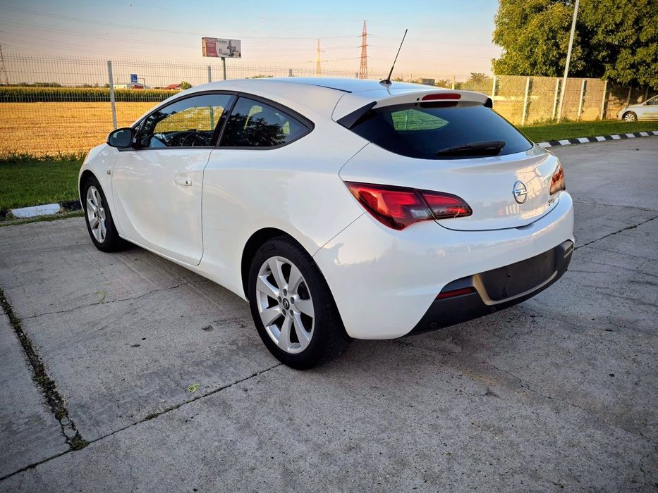 Opel Astra GTC 1.7 cdti Euro5 130 cai