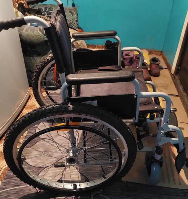 Инвалидная коляска