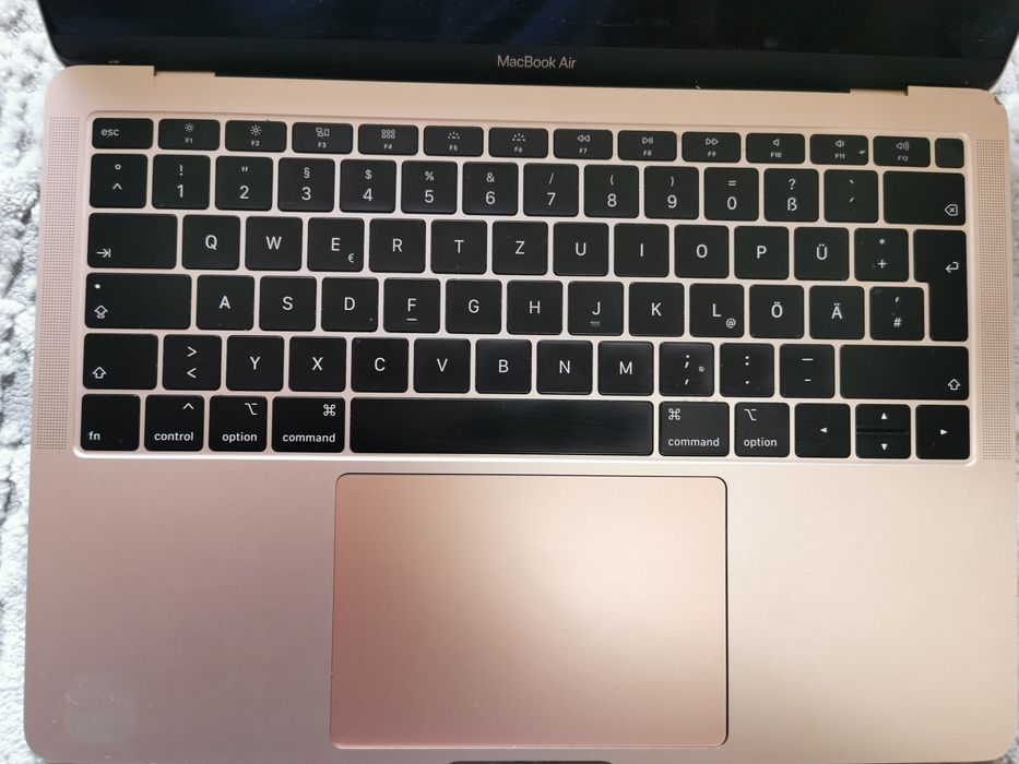 Macbook Air retina A1932