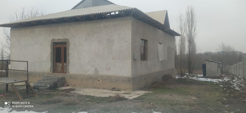 Уй сотилади 1гектар атрофида 100 000 уй яшашга таййор