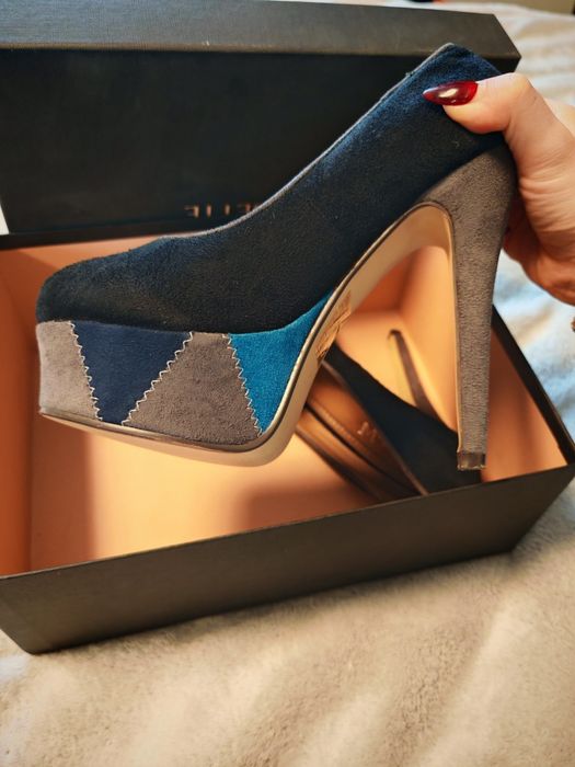 Високи черни обувки на платформа 37