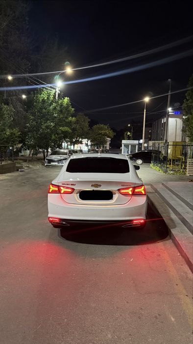 Chevrolet Malibu 2 2018 г. — переделан в Premier