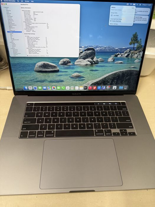 Macbook pro a2141 / 16 inch / I9 / 1tb